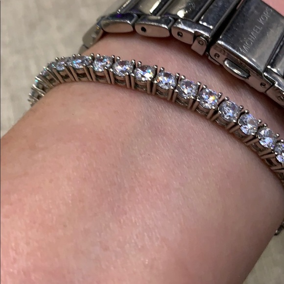 🥂Simulating Diamond Tennis Bracelet 🥂 - Picture 7 of 16
